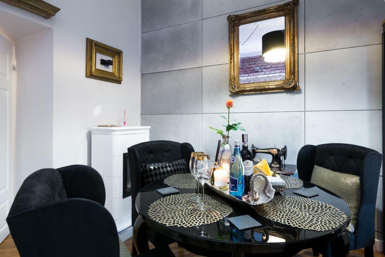 Apartment Far From Krakow